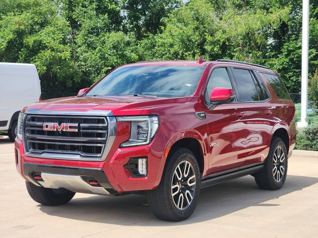 Used 2024 GMC Yukon AT4 w/ Technology Package AWD/4WD image 3
