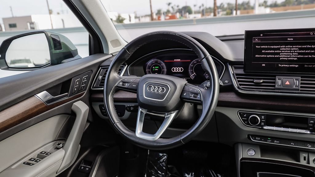 Used 2023 Audi Q5 e Premium Plus w/ Premium Plus Package AWD/4WD image 18