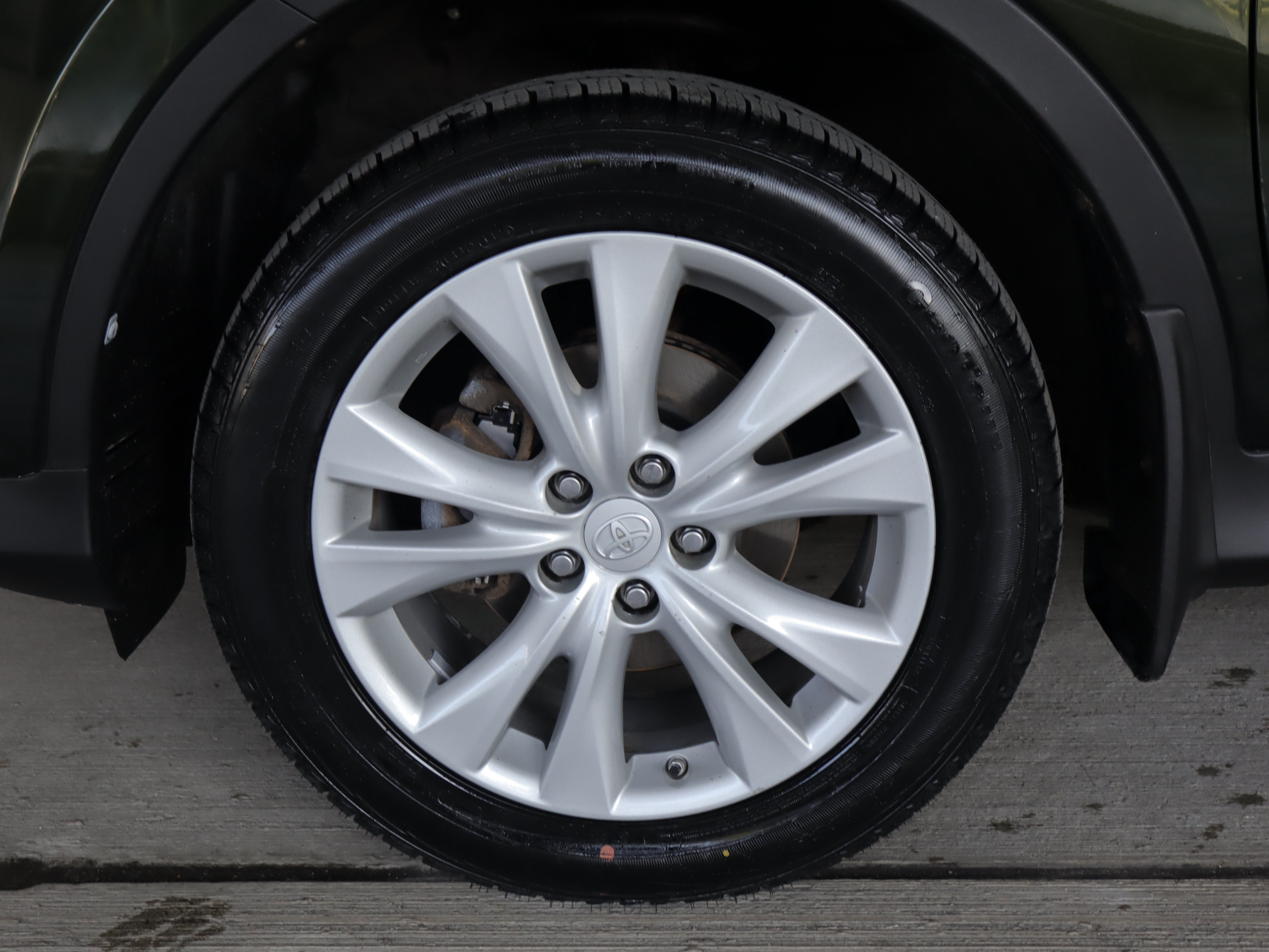 Used 2013 Toyota RAV4 Limited AWD/4WD image 27