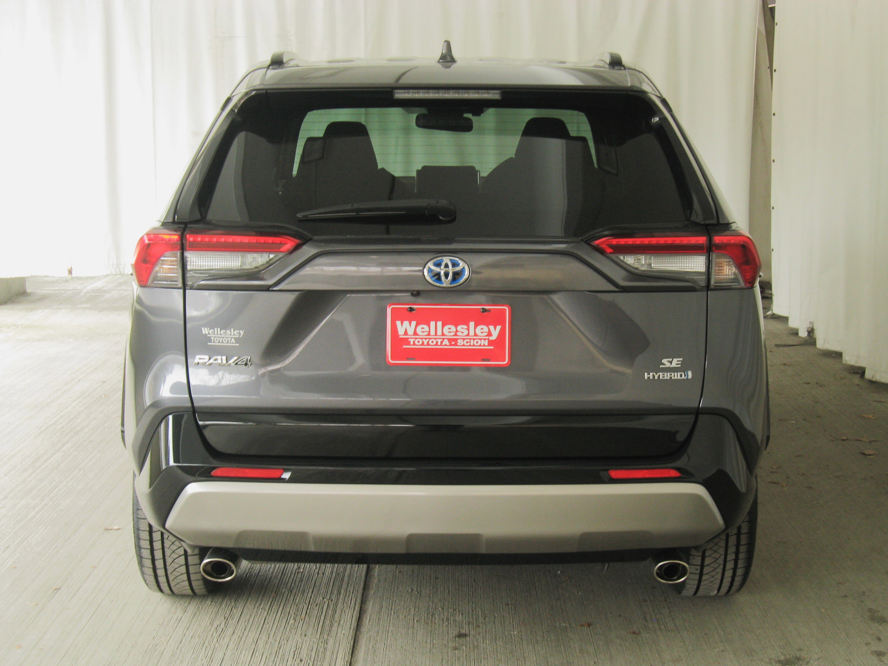 Used 2023 Toyota RAV4 SE w/ Convenience Package image 27