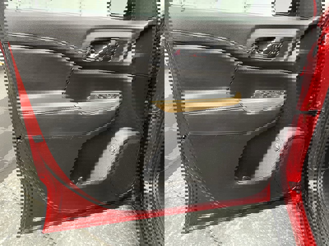 Certified 2023 GMC Acadia SLE w/ Driver Convenience Package image 8