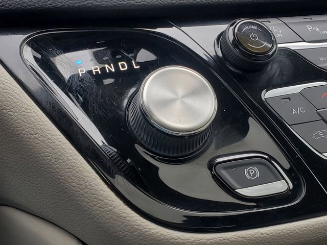 Used 2021 Chrysler Pacifica Limited image 32