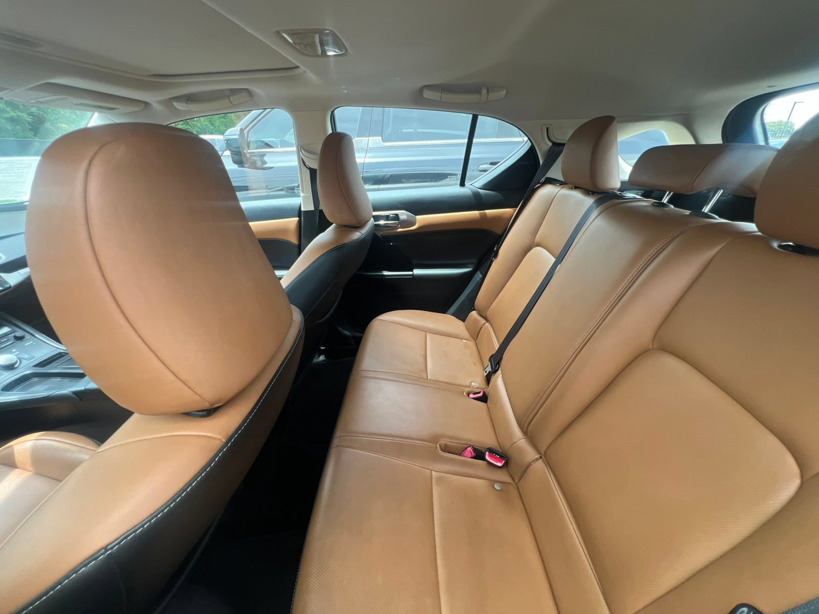 Used 2015 Lexus CT 200h FWD image 5
