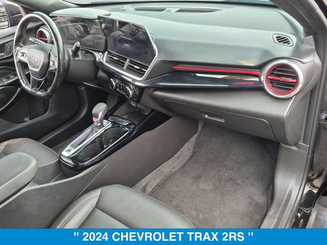 Used 2024 Chevrolet Trax RS w/ Sunroof Package FWD image 33
