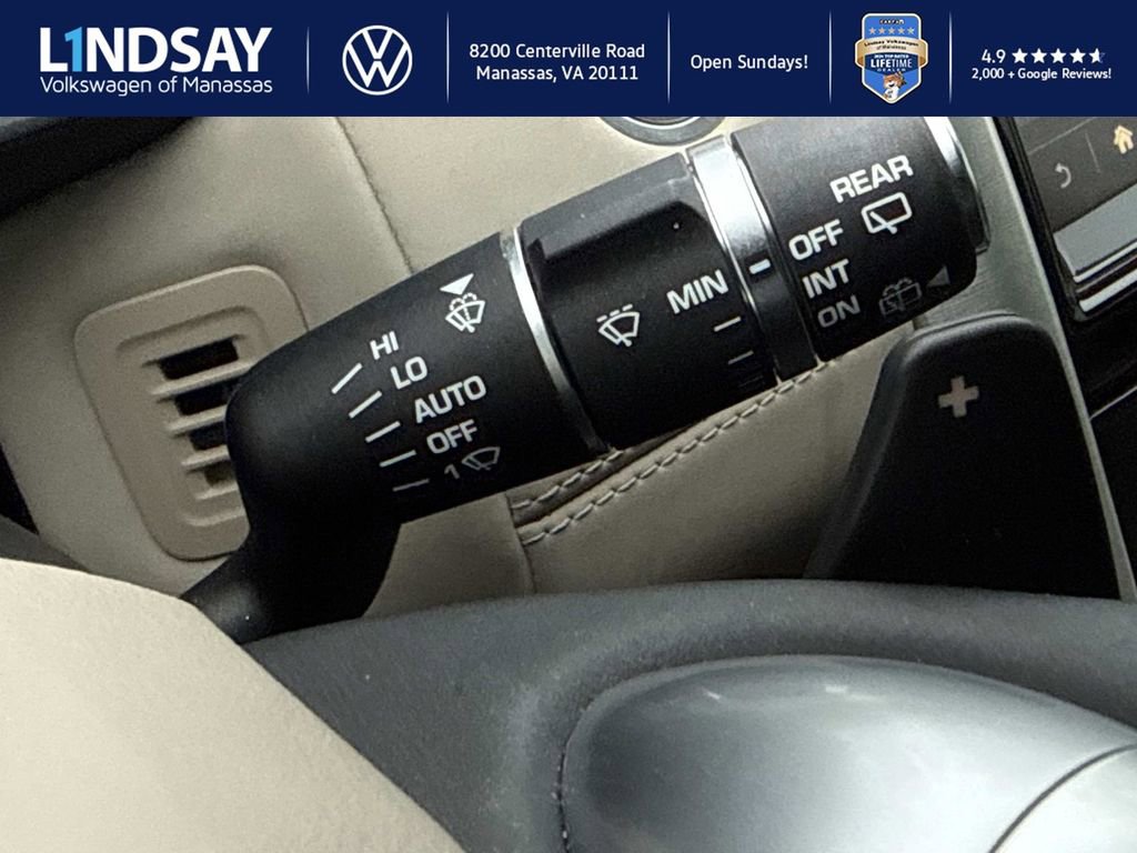 Used 2017 Land Rover Discovery HSE image 20