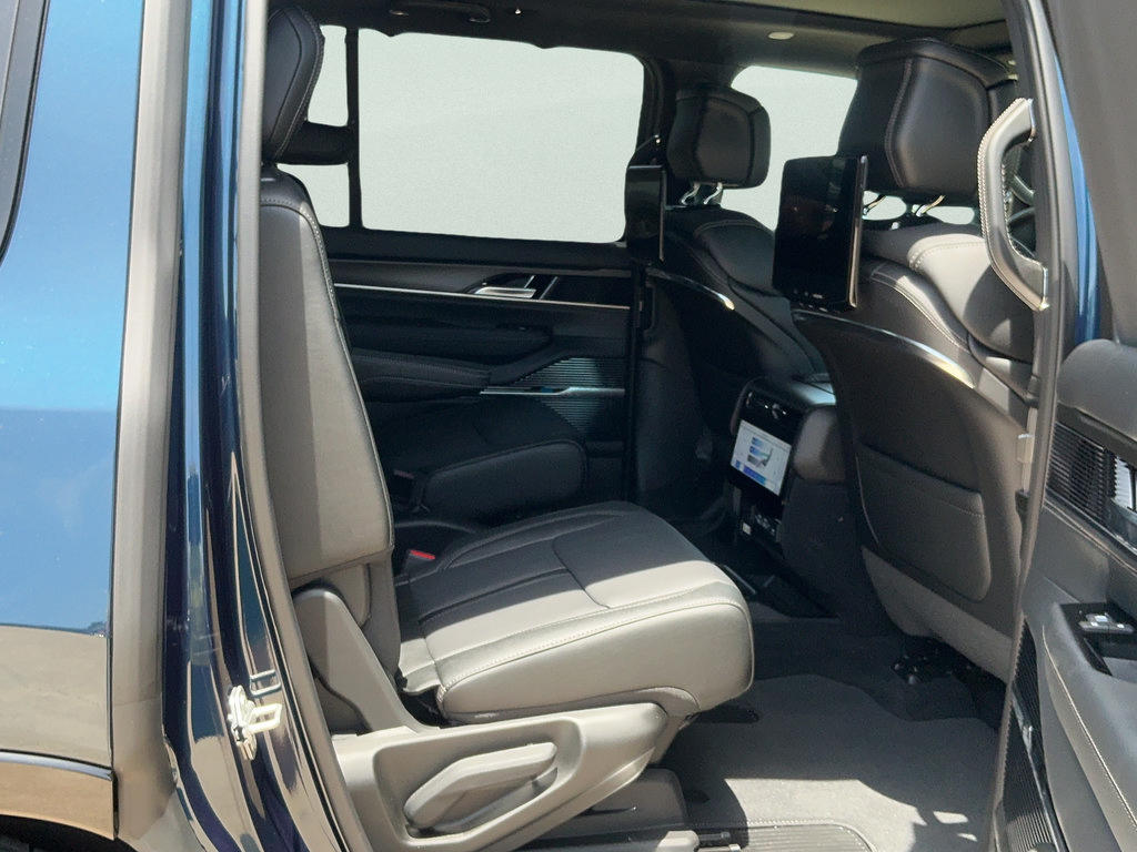New 2026 Jeep Grand Wagoneer Summit w/ Rear Seat Video Group I AWD/4WD image 12