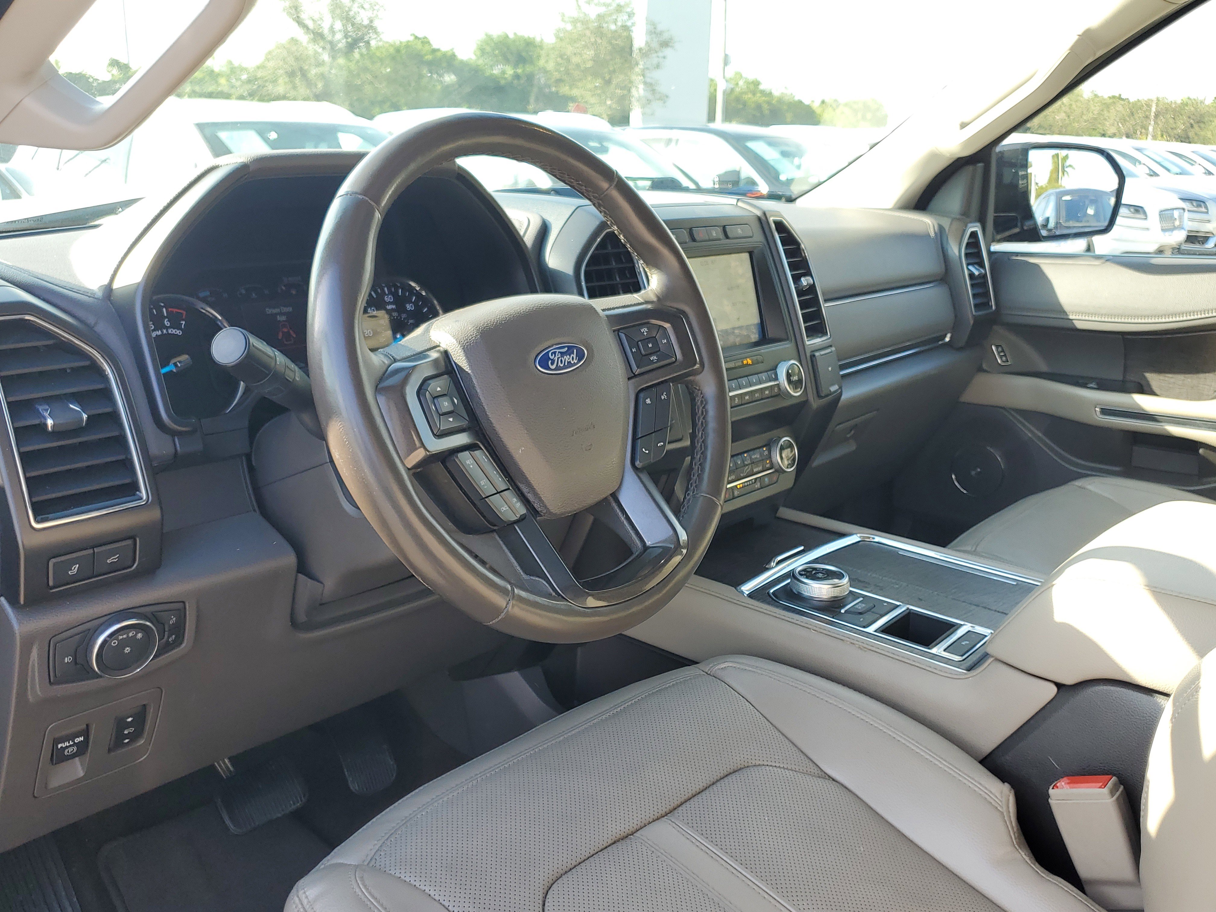 Used 2021 Ford Expedition Limited image 10