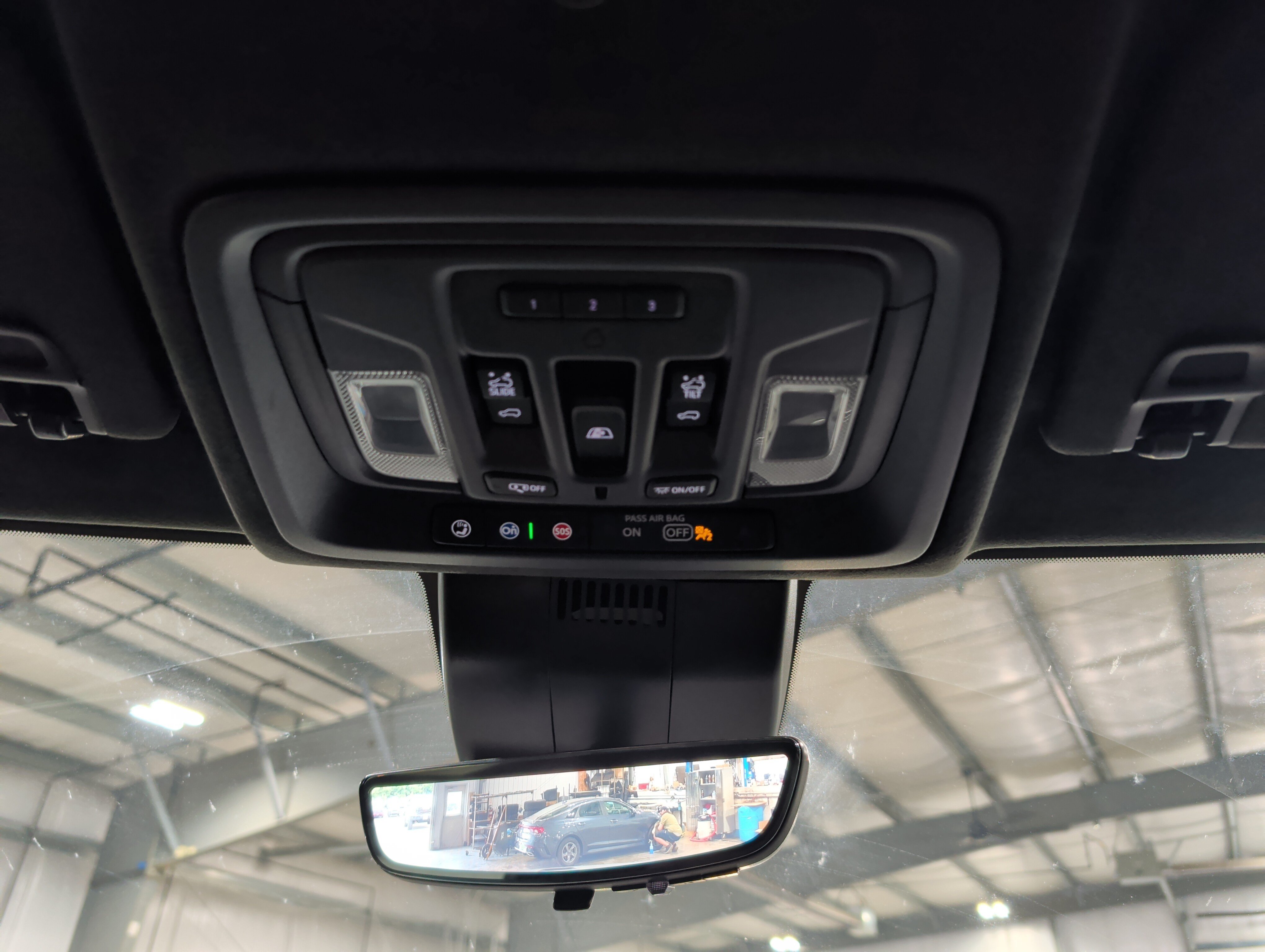 Used 2024 GMC Sierra 2500 AT4X AWD/4WD image 14
