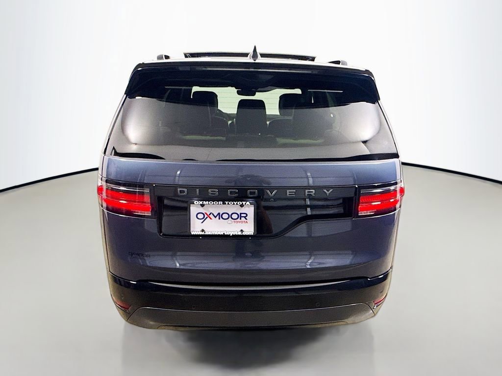 Used 2024 Land Rover Discovery Dynamic SE AWD/4WD image 6