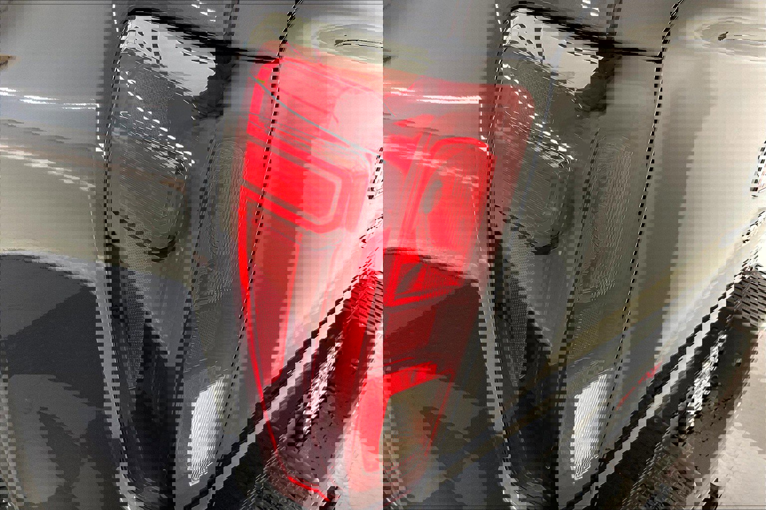 Used 2024 GMC Sierra 1500 Elevation w/ X31 Off-Road Package image 29