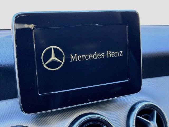 Used 2015 Mercedes-Benz CLA 250 4MATIC image 14
