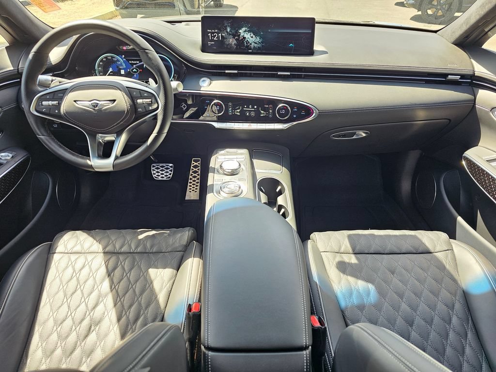 Certified 2025 Genesis GV70 3.5T Sport w/ Sport Prestige Package AWD/4WD image 9