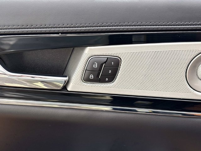 Certified 2023 Lincoln Nautilus Black Label w/ Class II Trailer Tow Package AWD/4WD image 25