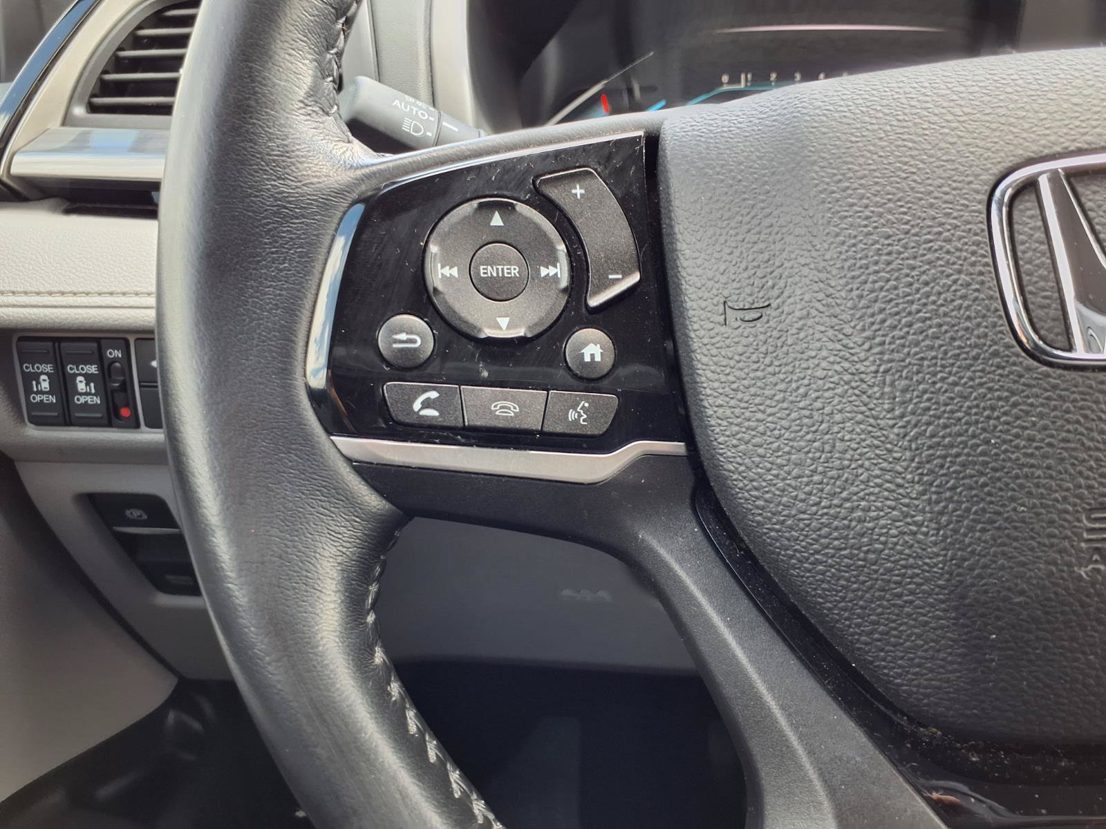 Used 2023 Honda Odyssey Elite image 15