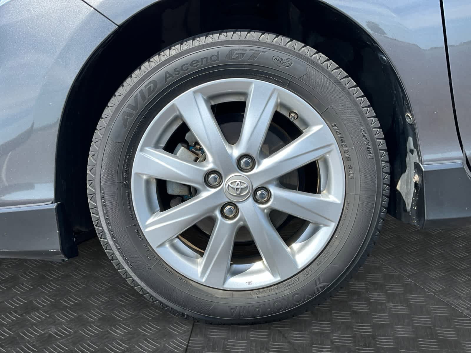 Used 2017 Toyota Prius C Two FWD image 15