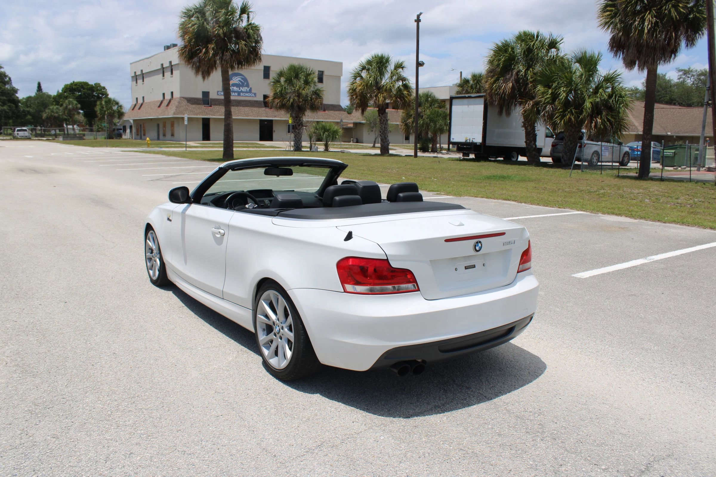 Used 2013 BMW 135i Convertible RWD image 24