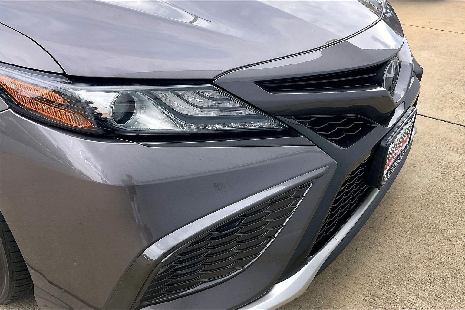 Used 2021 Toyota Camry XSE FWD image 35