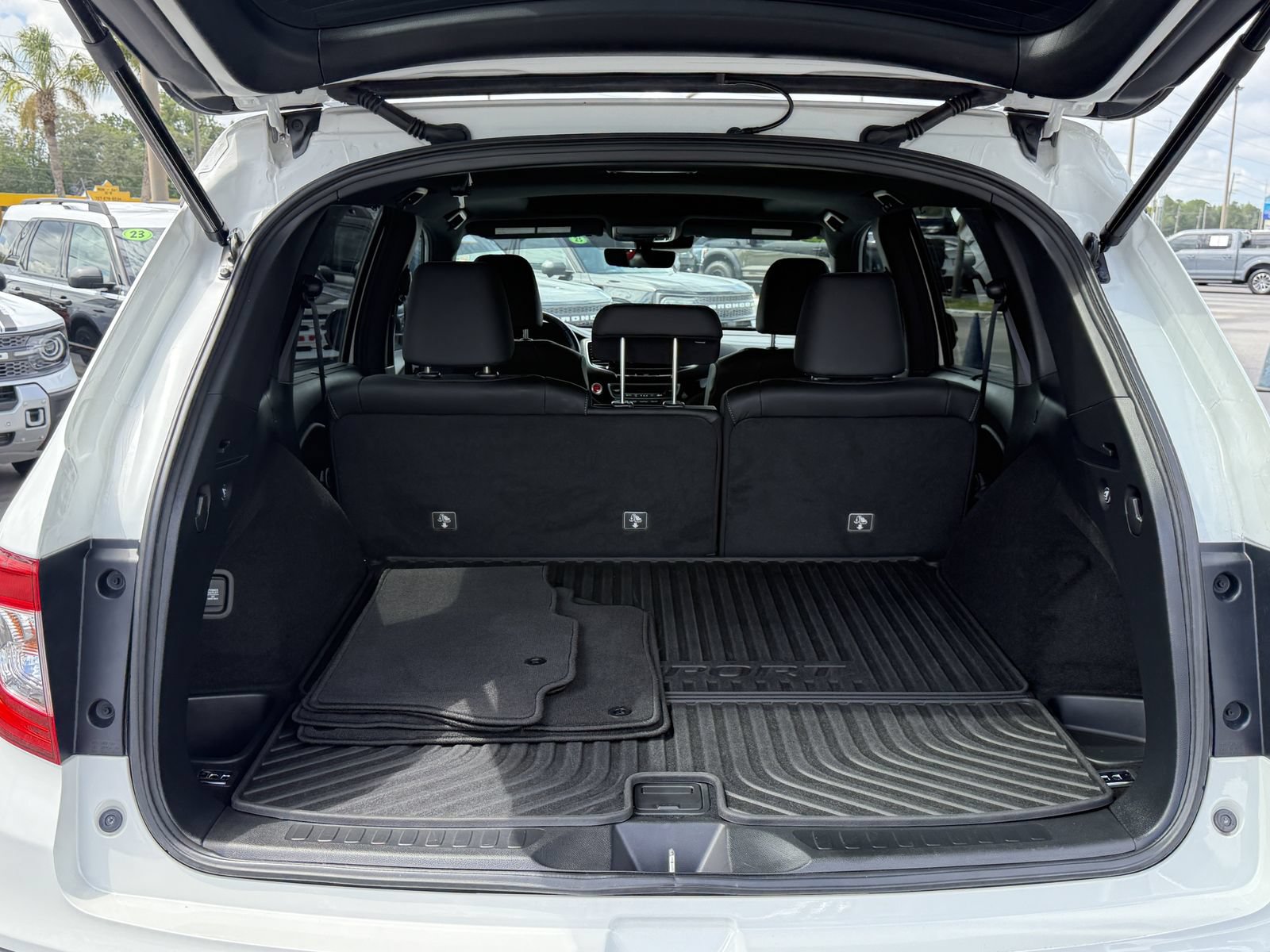 Used 2020 Honda Passport Touring image 11
