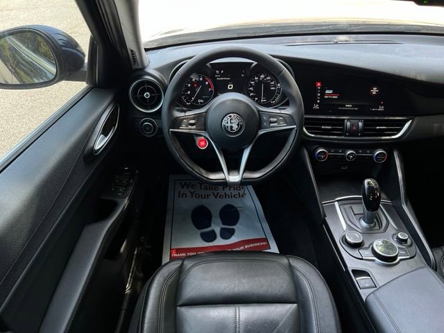 Used 2017 Alfa Romeo Giulia AWD image 28