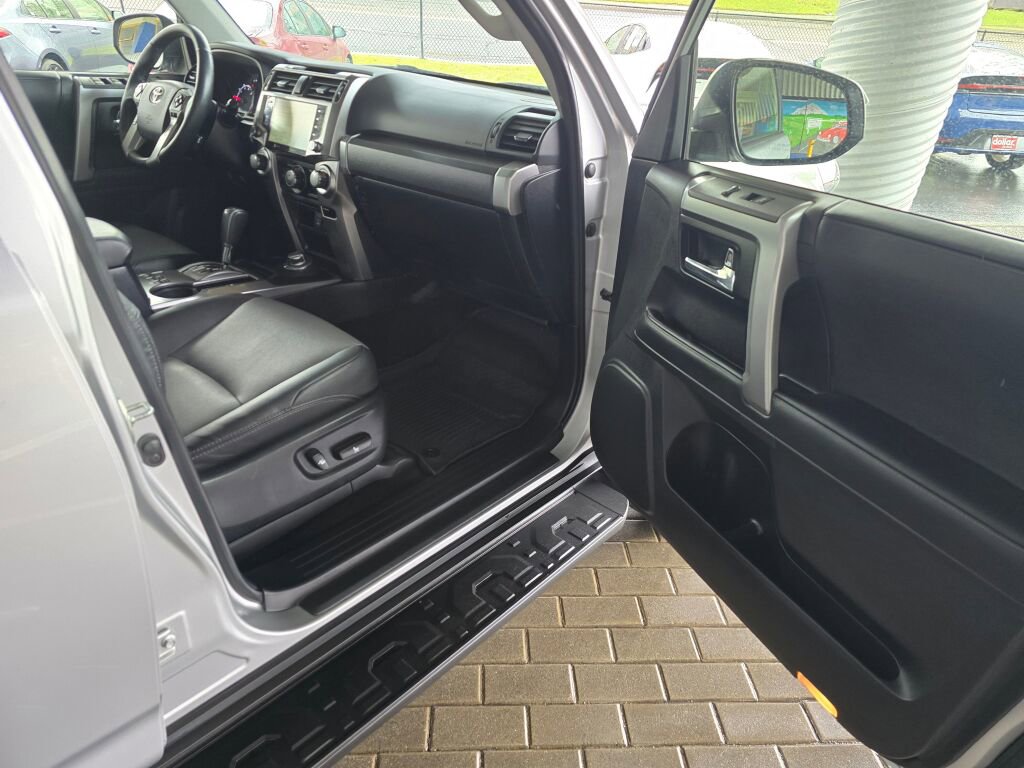 Used 2024 Toyota 4Runner SR5 Premium w/ Moonroof Package AWD/4WD image 13