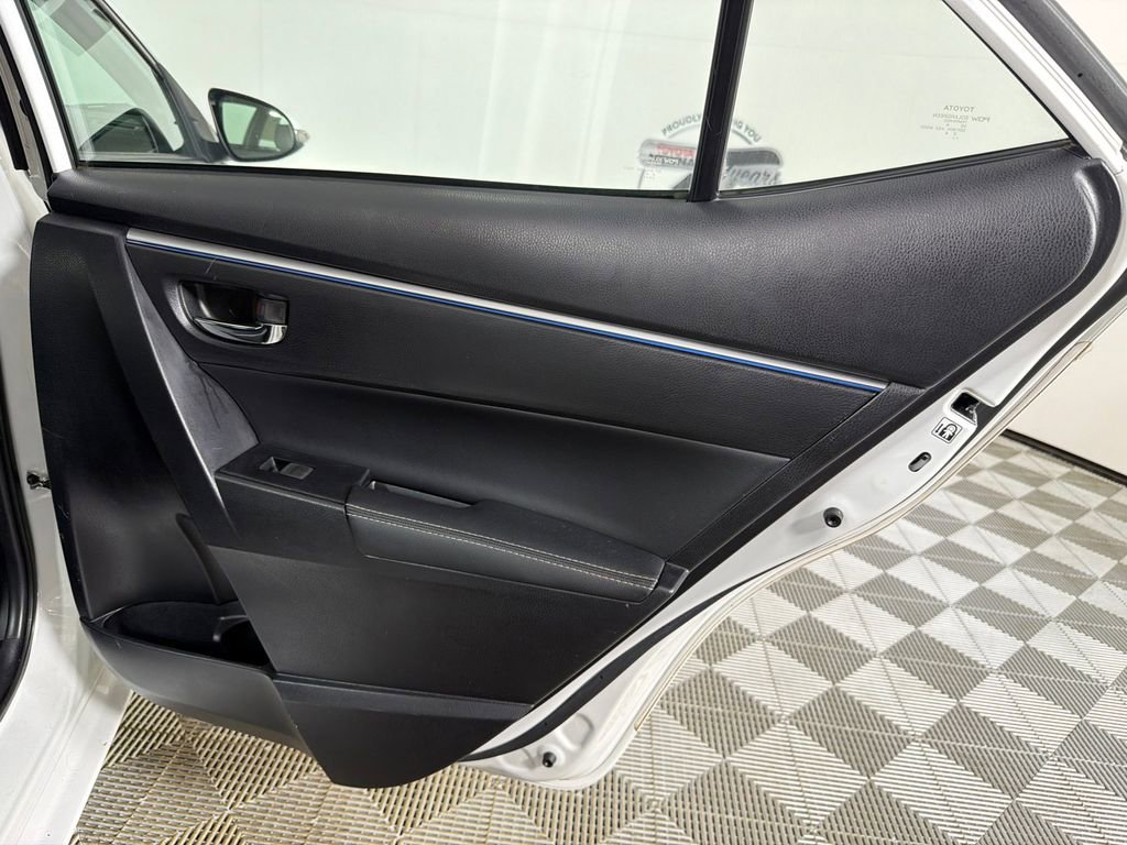 Used 2014 Toyota Corolla S image 16