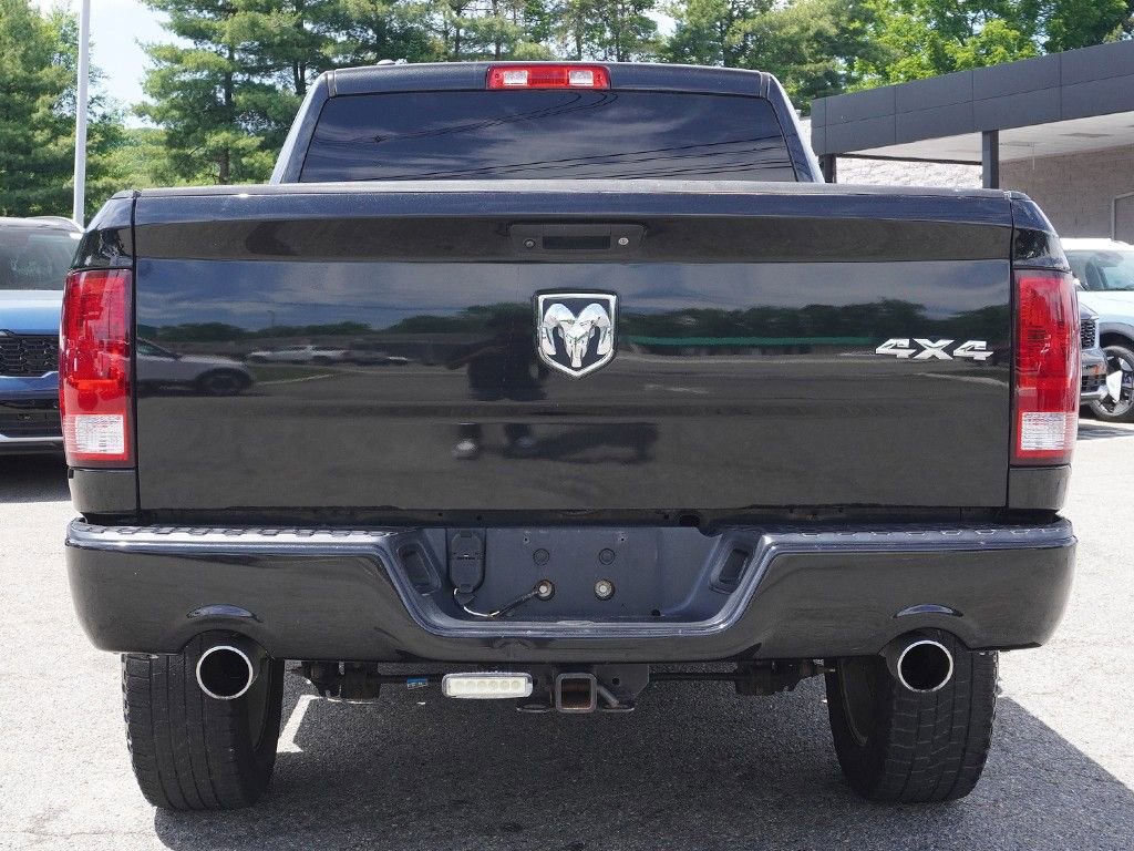 Used 2018 RAM 1500 Express w/ Express Value Package AWD/4WD image 9