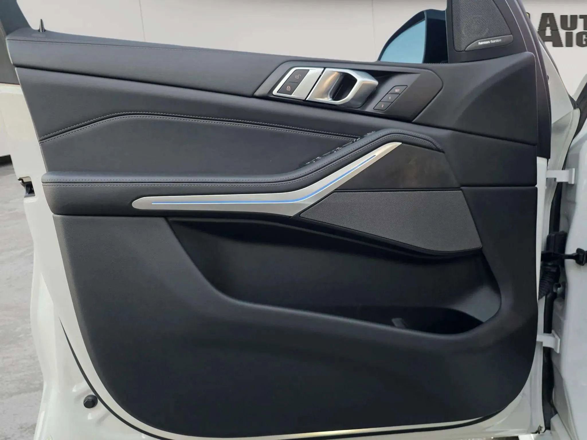 Used 2024 BMW X5 sDrive40i w/ M Sport Package image 75