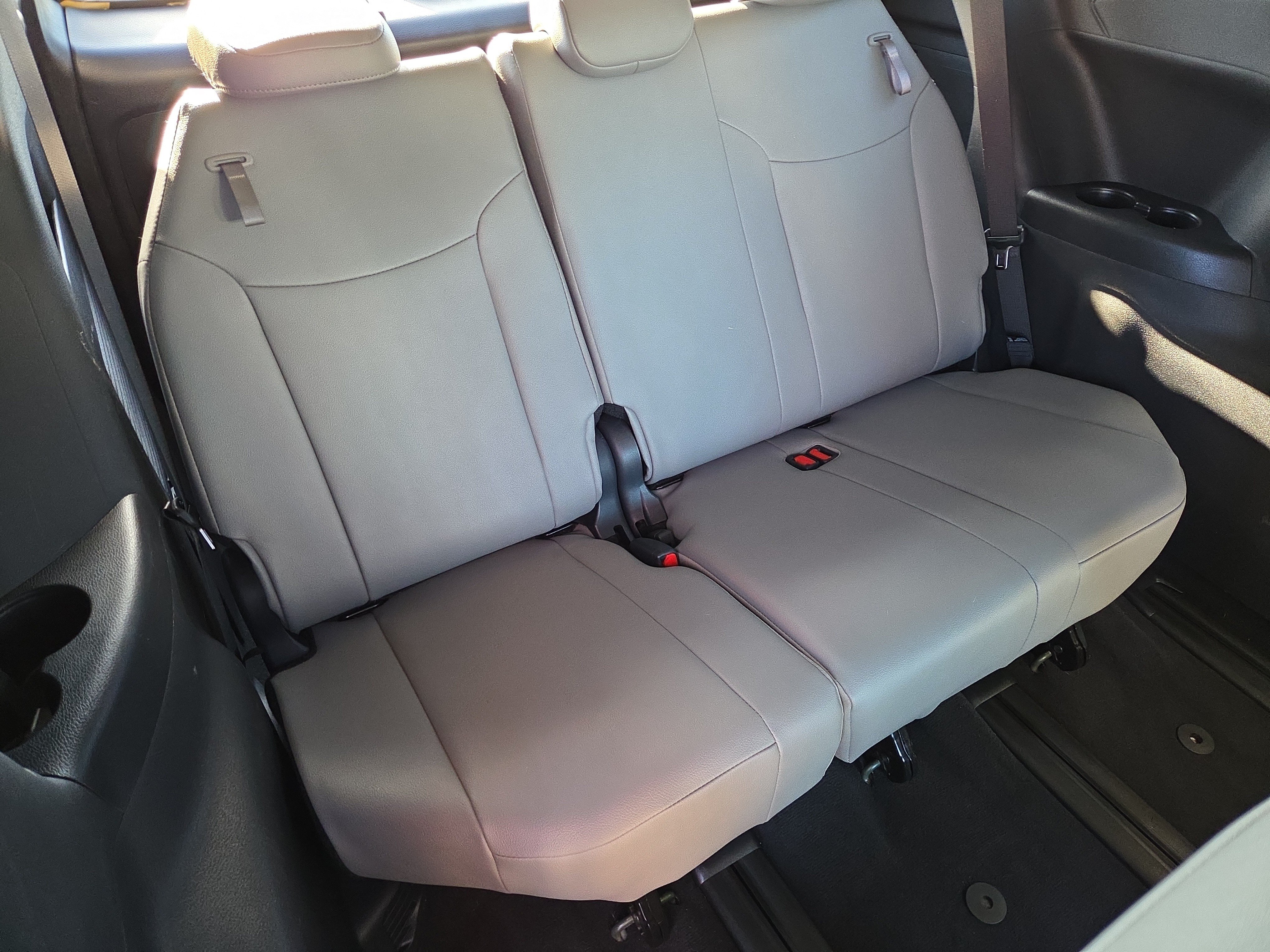 Certified 2026 Toyota Sienna XLE AWD/4WD image 18