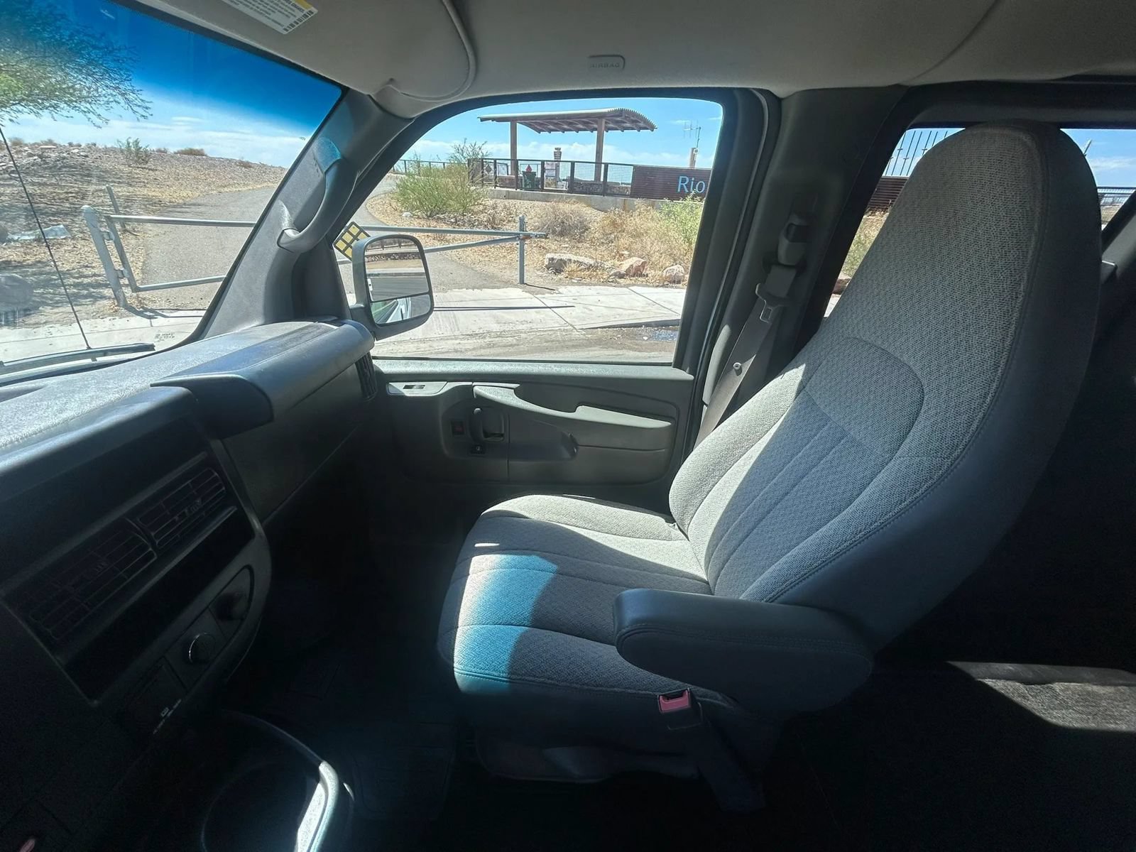 Used 2015 Chevrolet Express 3500 LT w/ LT Preferred Equipment Group RWD image 8