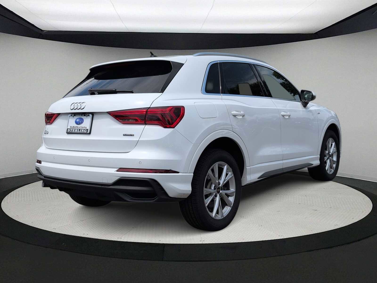 Used 2025 Audi Q3 2.0T Premium AWD/4WD image 8