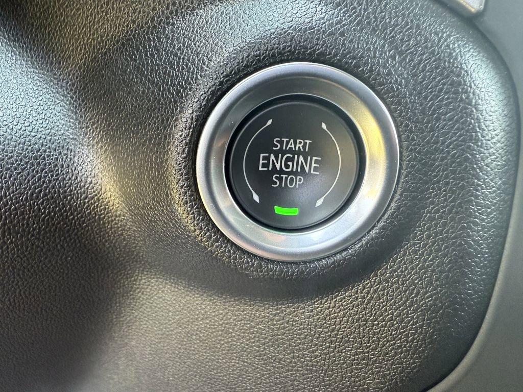 Used 2025 Chevrolet Silverado 1500 Custom image 31