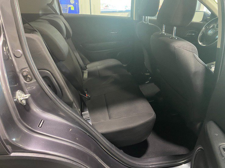 Used 2016 Honda HR-V LX image 16