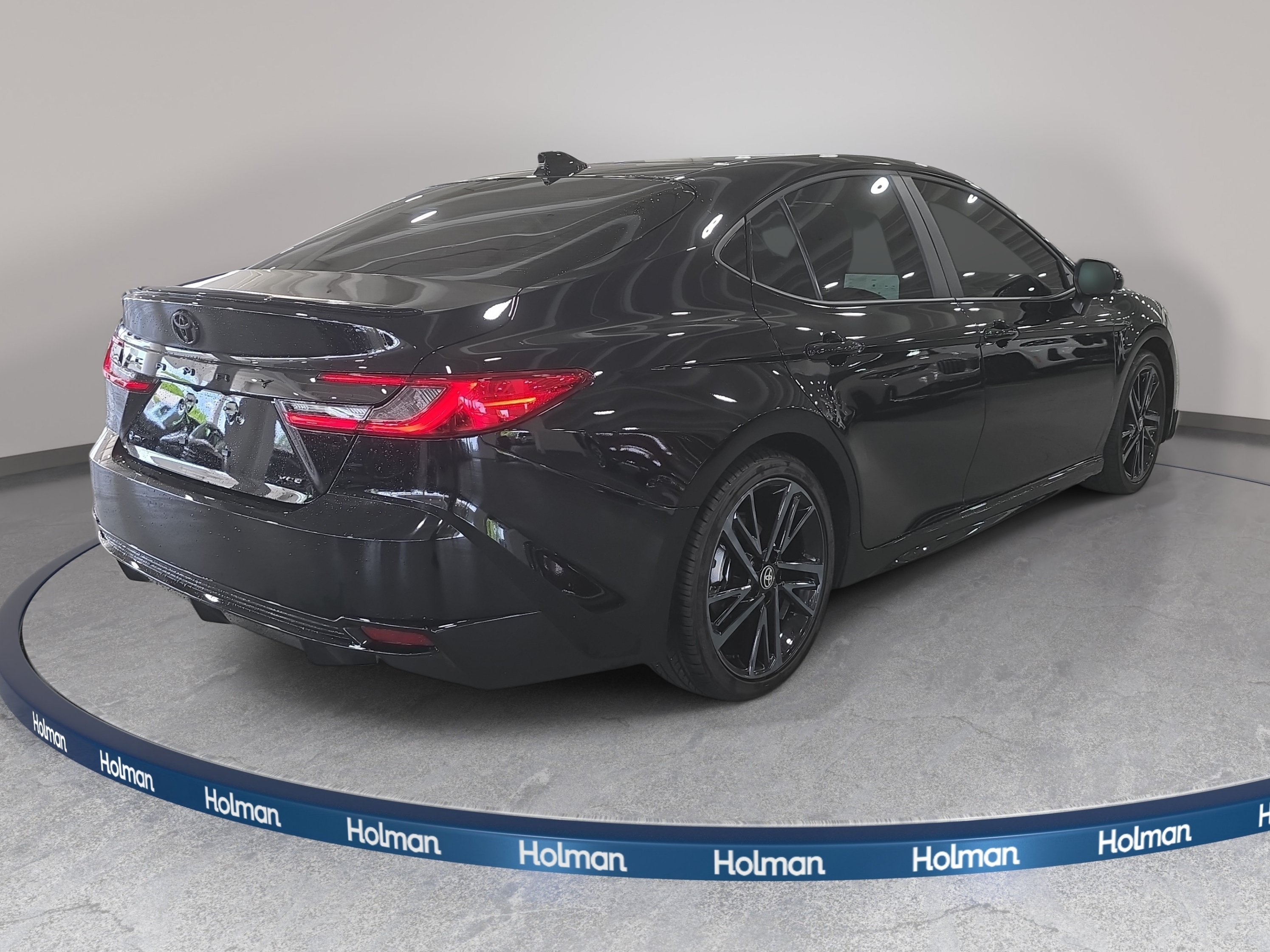 Used 2026 Toyota Camry XSE FWD image 5