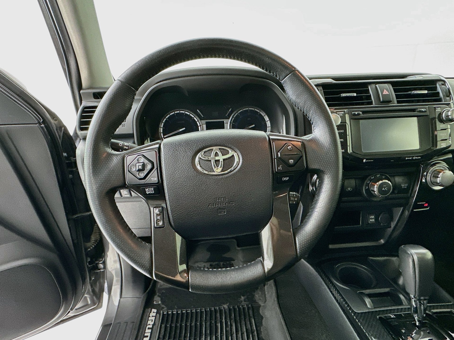 Used 2019 Toyota 4Runner TRD Off-Road Premium AWD/4WD image 12