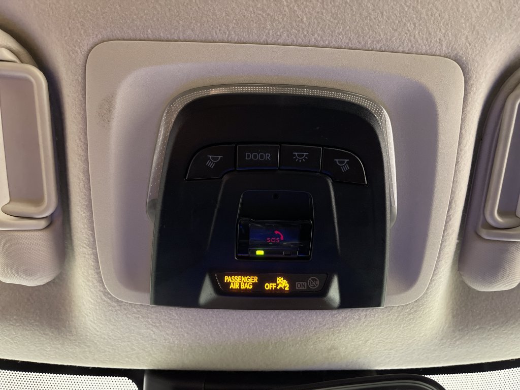 Used 2025 Toyota Corolla LE FWD image 29