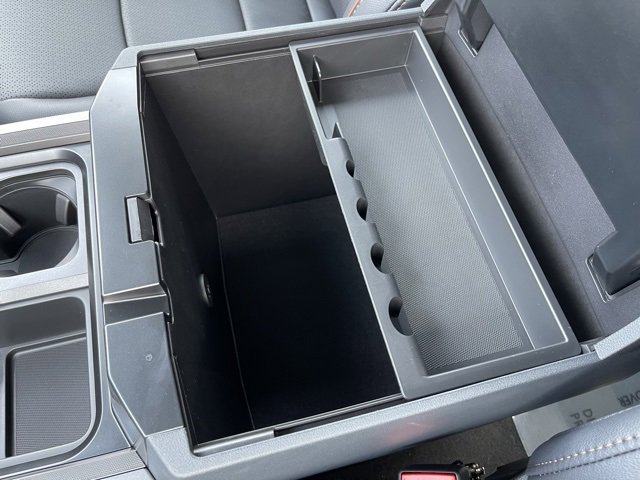 New 2026 Ford F350 Lariat w/ Black Appearance Package image 23