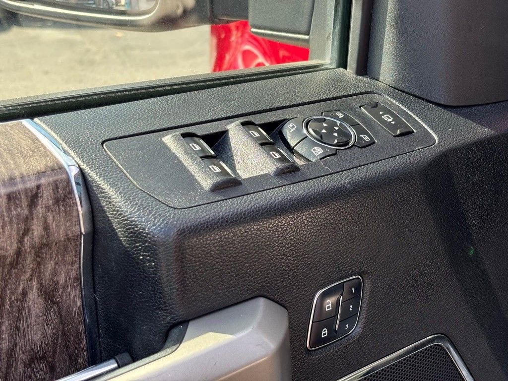 Used 2017 Ford F250 Lariat w/ Lariat Ultimate Package image 15