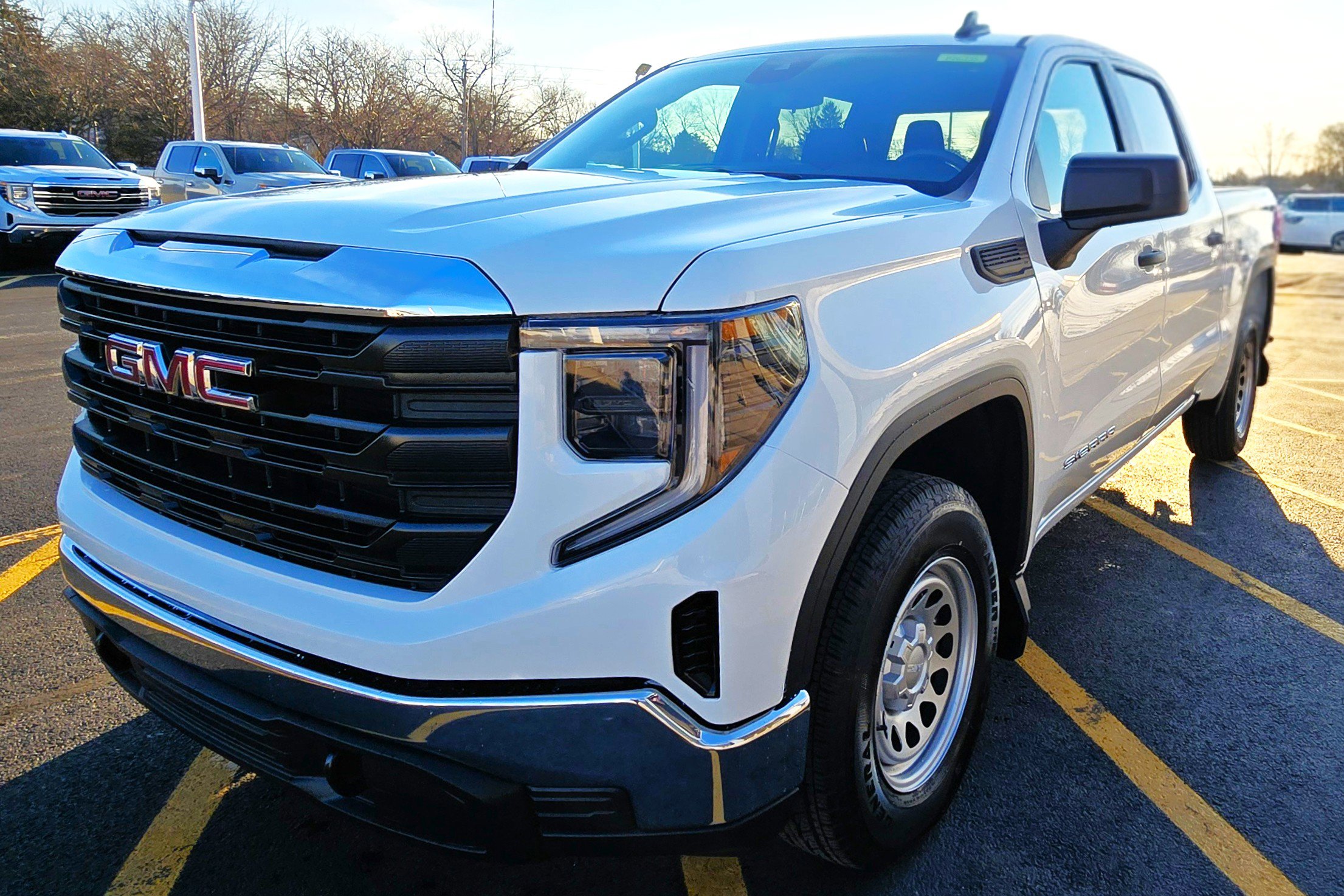 New 2026 GMC Sierra 1500 Pro w/ Pro Value Package image 4