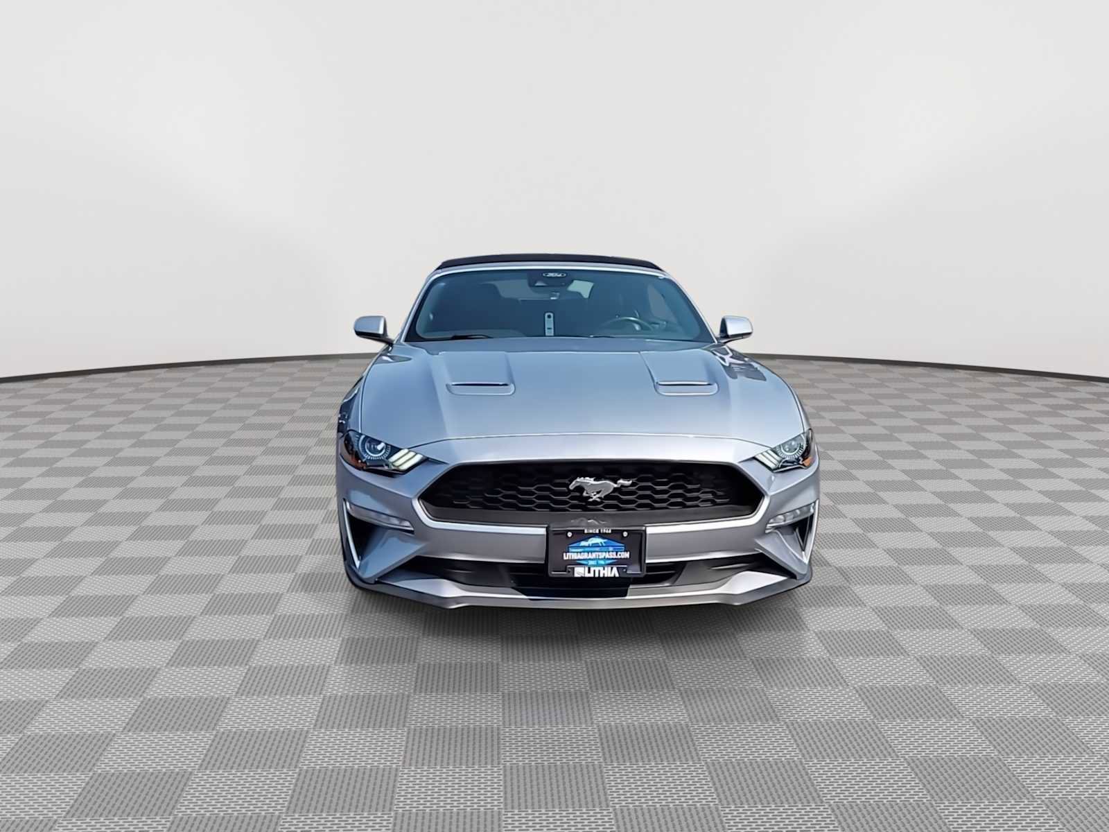 Used 2023 Ford Mustang Premium image 3