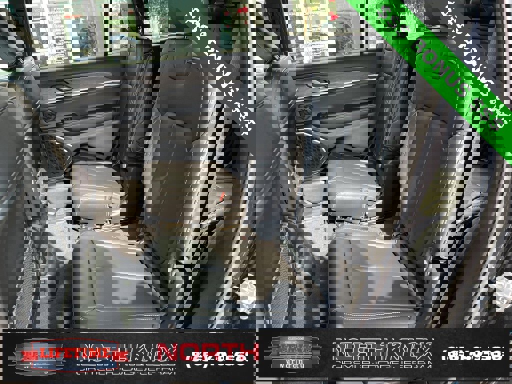 New 2025 Jeep Grand Cherokee L Limited w/ Black Appearance Package image 19