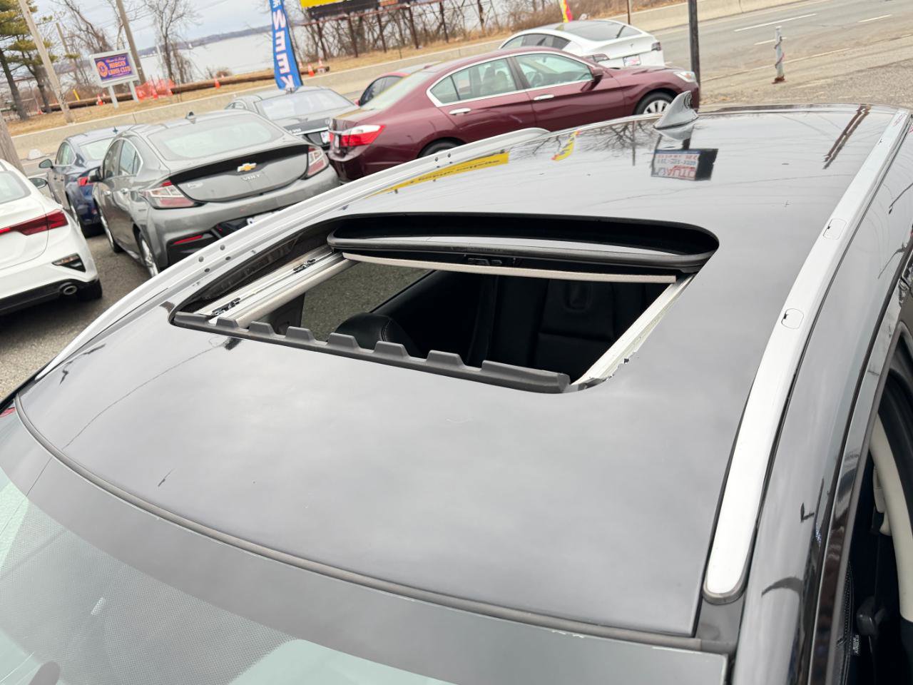 Used 2017 Honda HR-V EX-L image 80