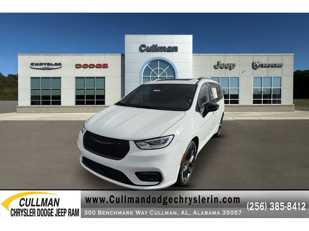 New 2026 Chrysler Pacifica Limited w/ S Appearance Package image 7
