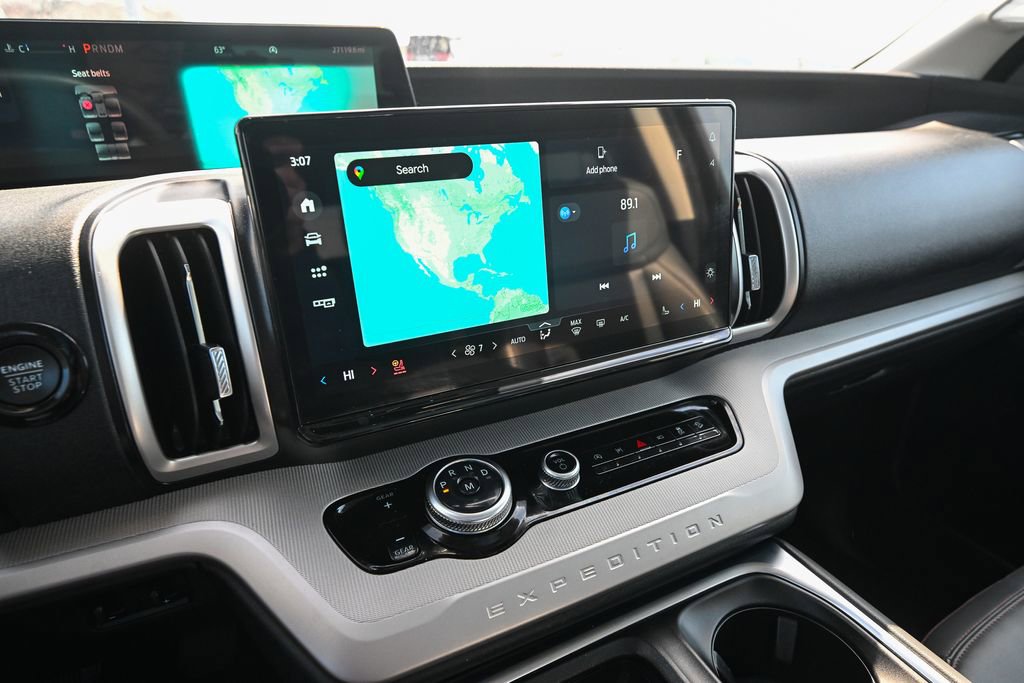 Certified 2025 Ford Expedition Active image 36