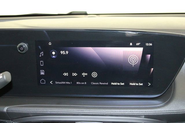 Used 2024 Buick Encore GX Sport Touring image 25