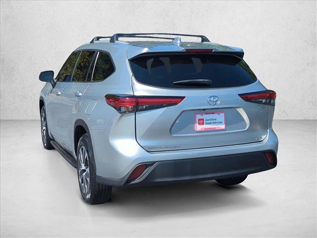 Certified 2022 Toyota Highlander XLE image 7