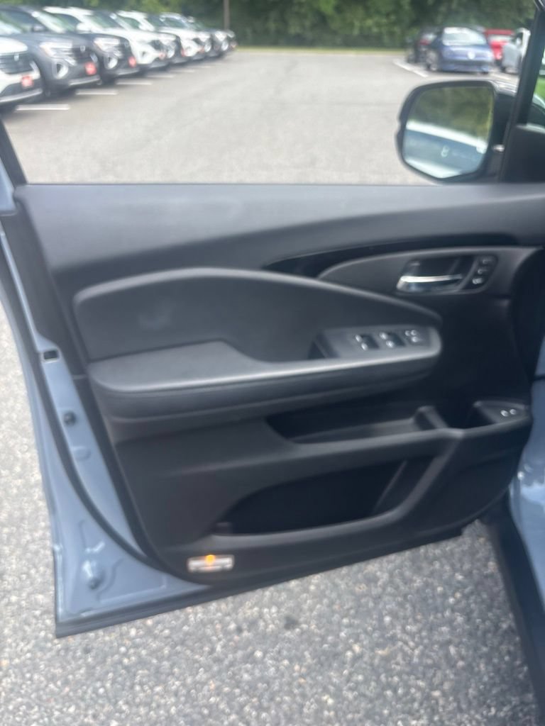 Used 2022 Honda Pilot Elite image 6