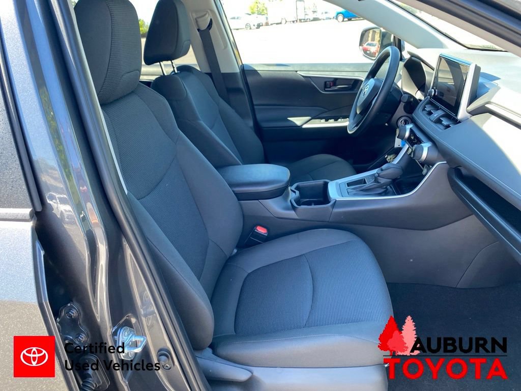 Certified 2025 Toyota RAV4 LE FWD image 18
