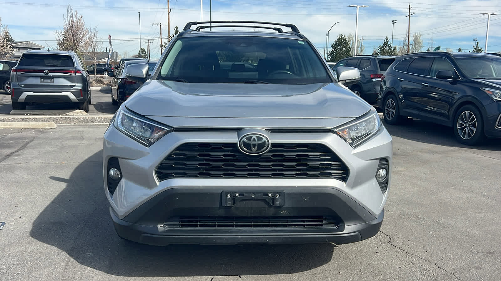 Used 2020 Toyota RAV4 XLE w/ Convenience Package image 2