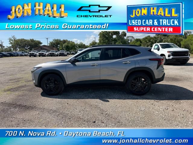 Used 2024 Chevrolet Trax ACTIV w/ Sunroof Package FWD image 5