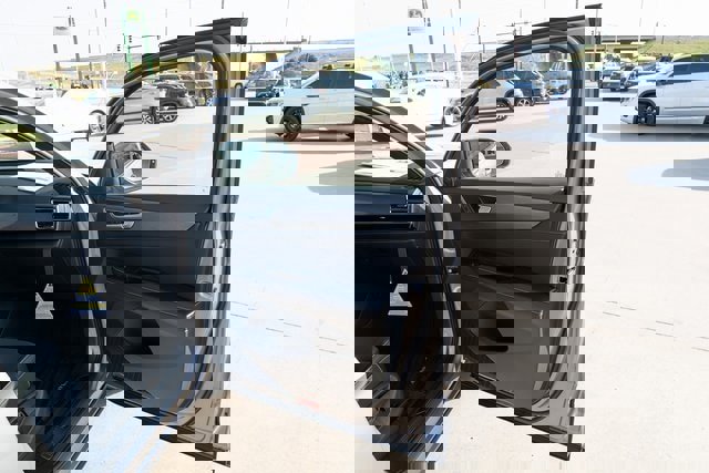 New 2026 Volkswagen Atlas Cross Sport SE image 15